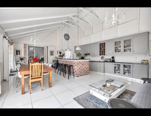 4 BEDROOM HOUSE FOR SALE IN LINDEN